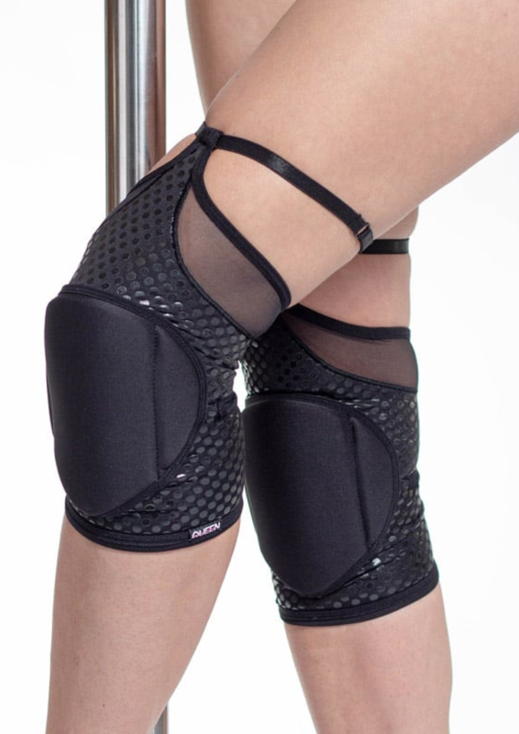 Grippy knee pads – Black Fire