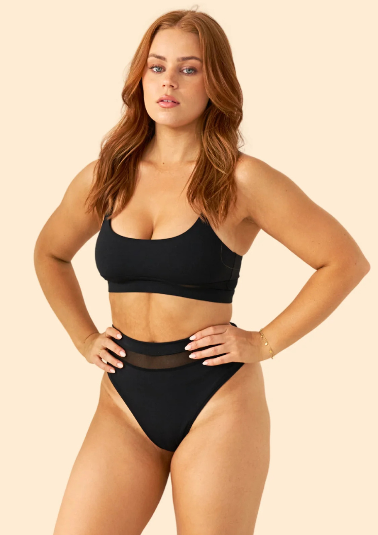 Mila cut out top - Black