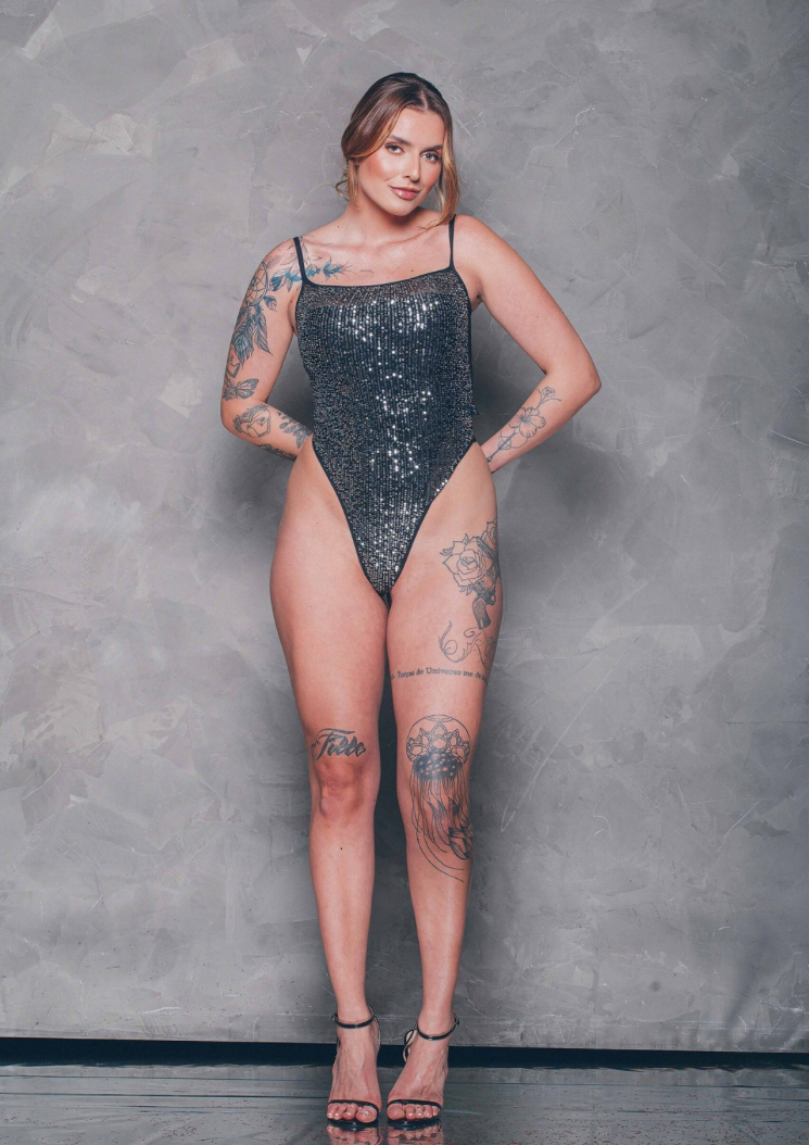 Body Nikole - Holidays Collection